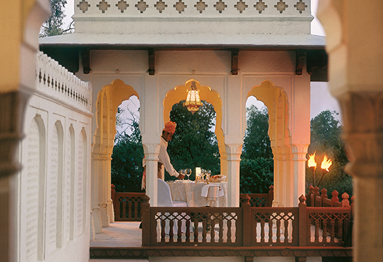 7_HRH_Tour_Jaiper_India_Taj_Rambagh_Palace_Lions_Tigers_Tradewinds_2024_552x378