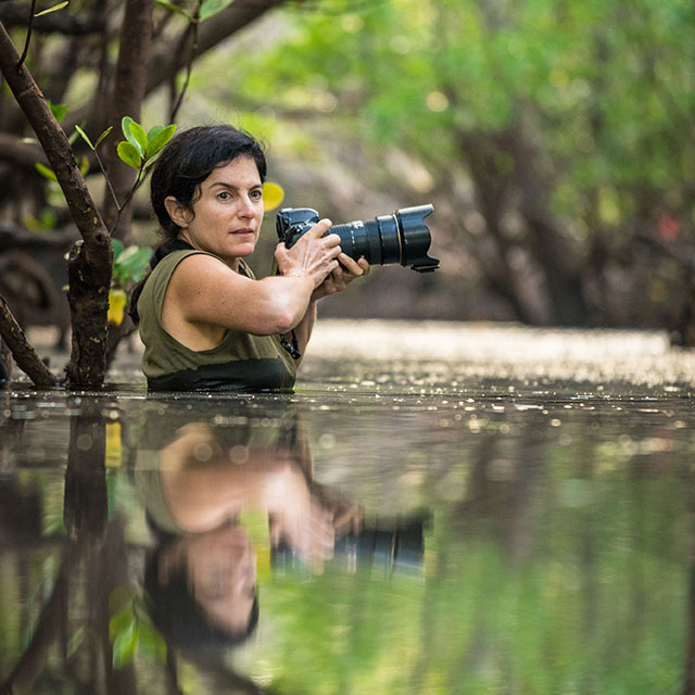 09_Ami-Vitale-on-Assignment_National-Geographic_Courtesy-Ami-Vitale_640x640